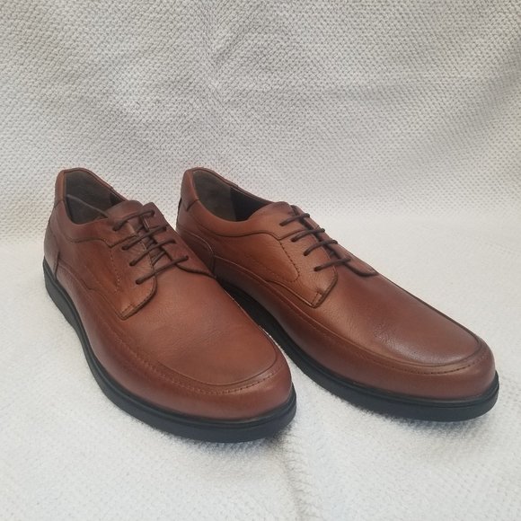 Laced leather mens loafers. New and unworn. - Picture 3 of 7